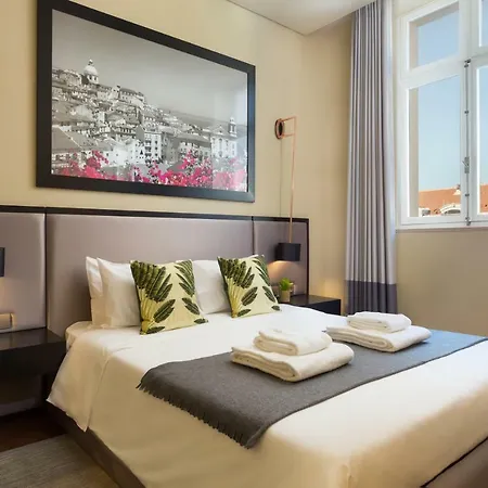 里斯本菲奈斯泰8号楼公寓 *