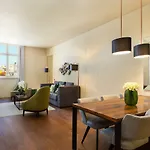 Finestay 8 Building *