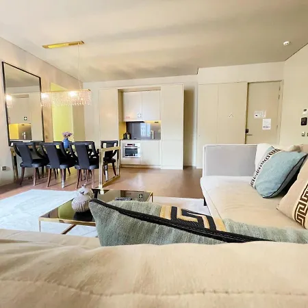 Apartment Finestay 8 Building
