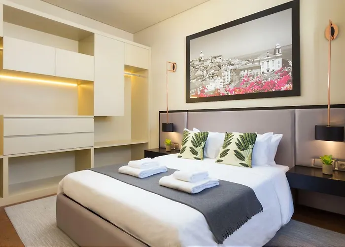 Finestay 8 Building *