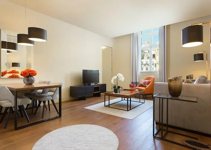 Finestay 8 Building *